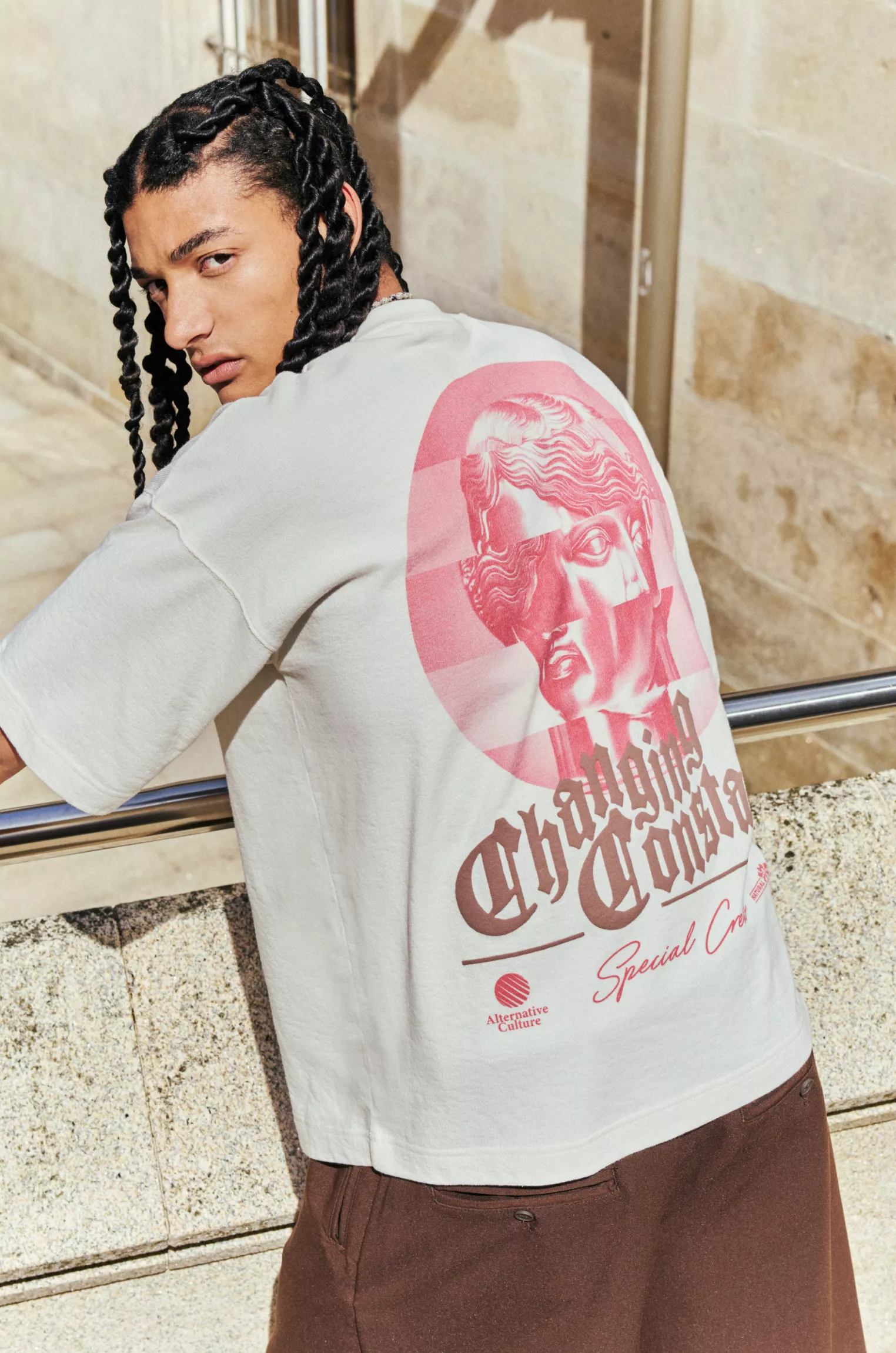 Alternative Culture graphic T-shirt - Image 4