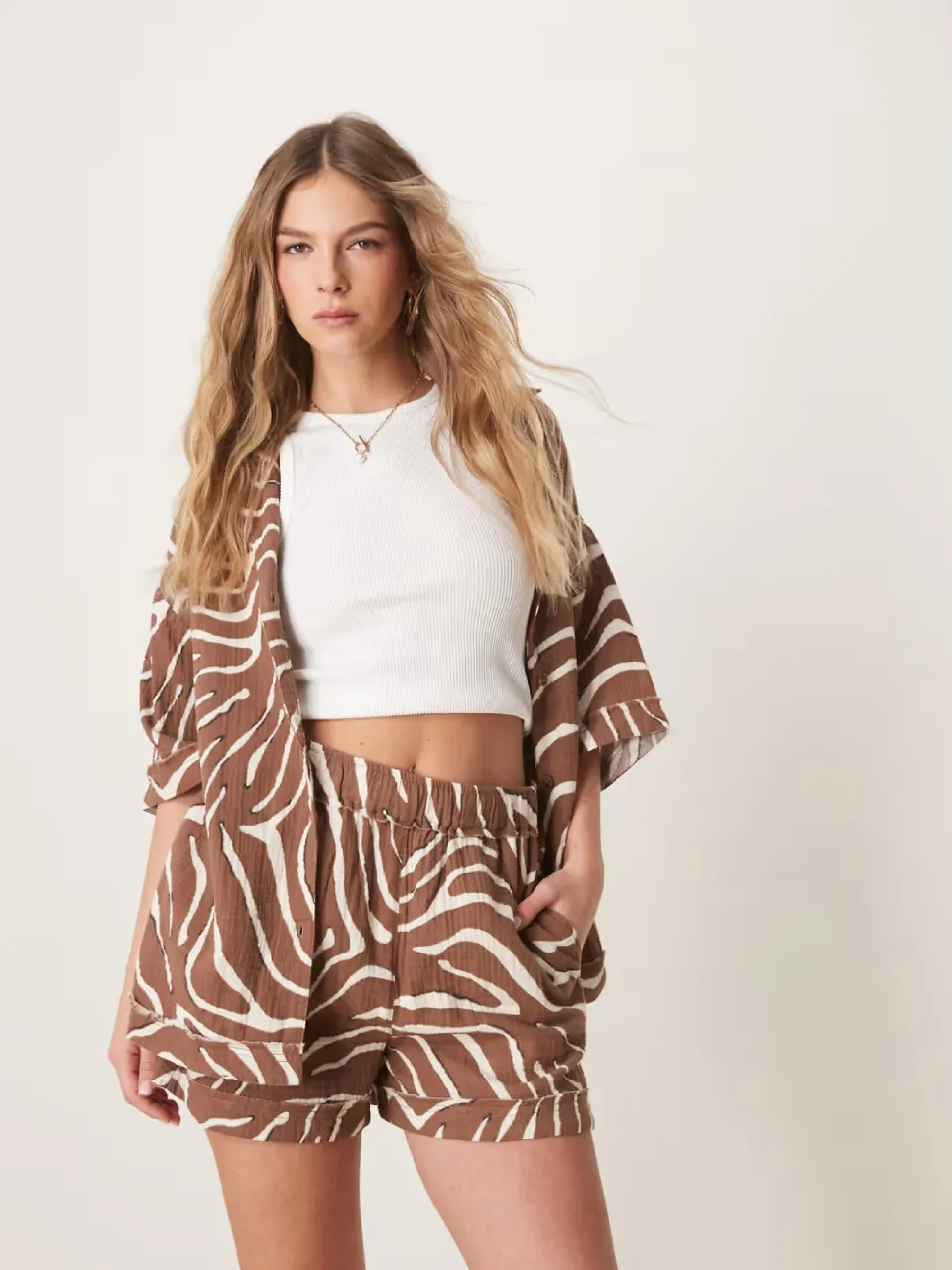Loose V-neck T-shirt
